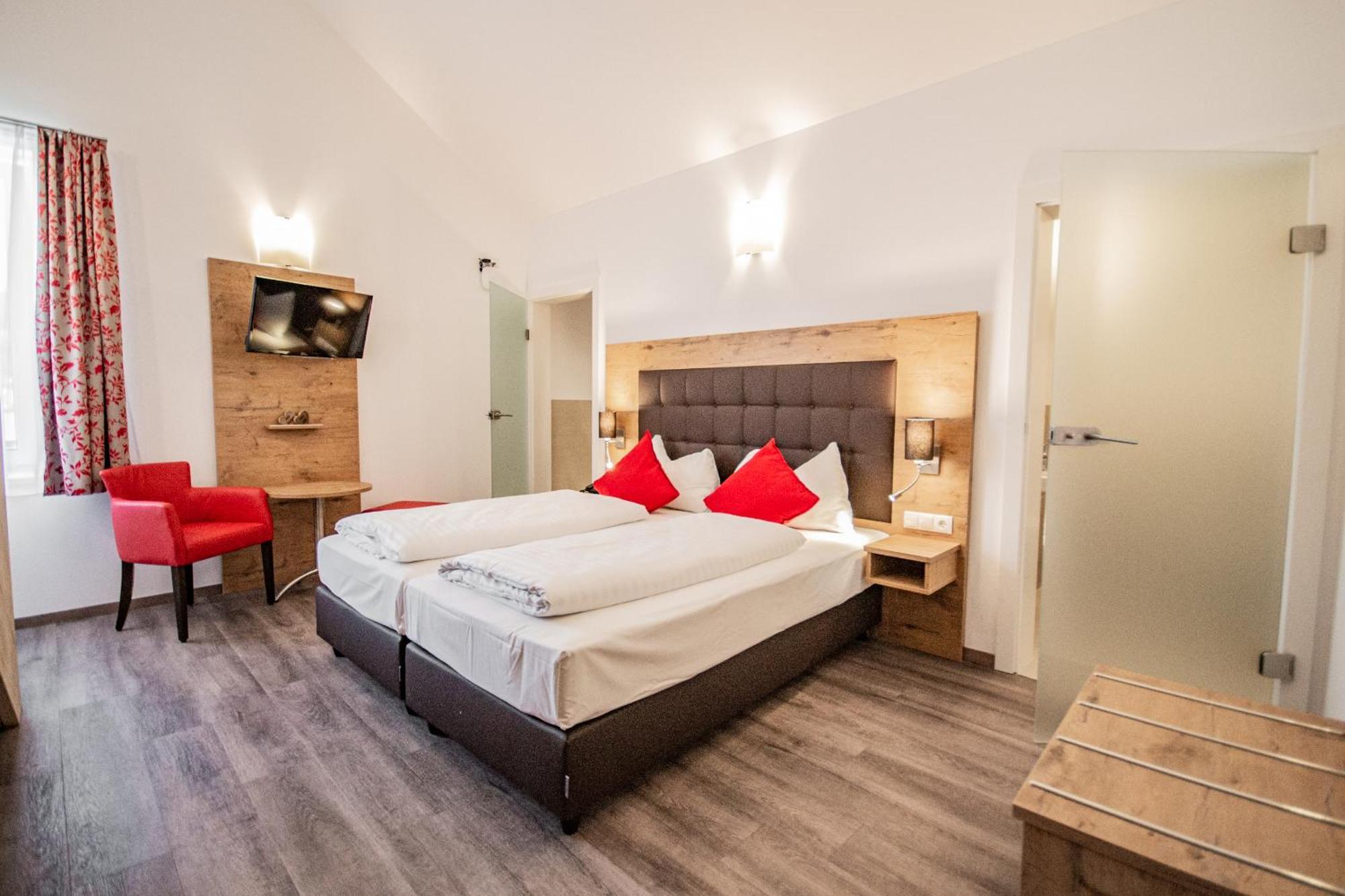 Hotel Wilder Mann ชไตนาค อัม เบรนเนอร์ ห้อง รูปภาพ